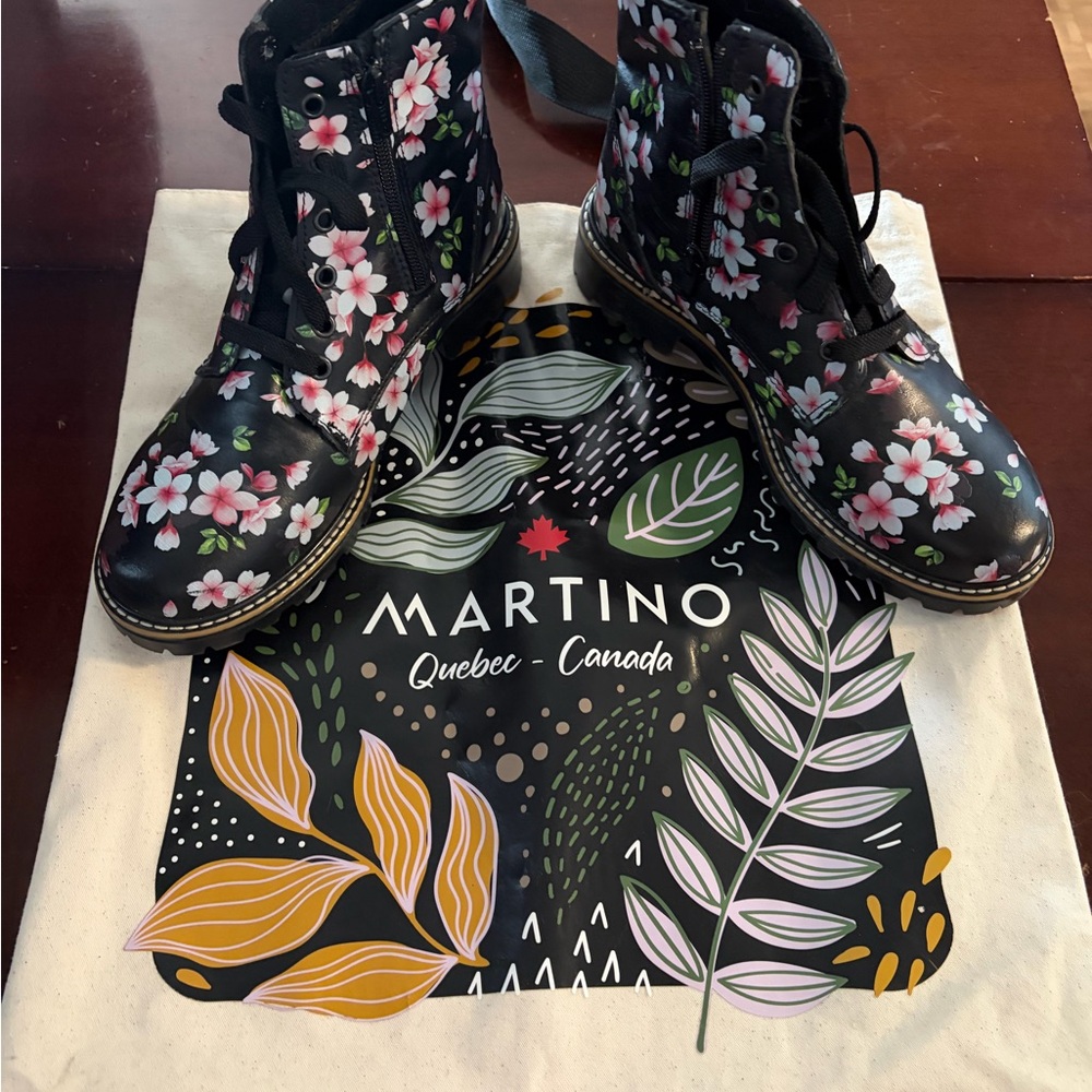 Martino Women's Leather Floral Ankle Boots